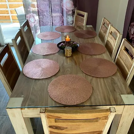 Traumhaus Lägenhet